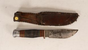 Wade & Butcher hunting knife in a leather sheath