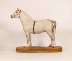 Beswick Champion Welsh Mountain pony Gredington Simwit on wooden plinth.