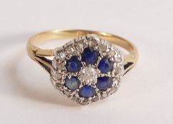 18ct gold diamond & sapphire cluster ring, size Q/R, 3.9g.