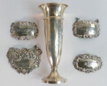 4 x hallmarked silver wine / spirit labels, together with loaded silver vase, gross weight 139g (5)
