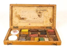 Victorian Oil Paint Set in Original Box. Length of Box: 21.5cm