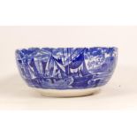 Wedgwood Ferrera pattern blue & white fruit bowl, late 19th century, 21cm wide.