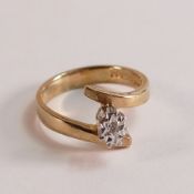 9ct gold diamond ring, size M,2.7g.