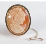 9ct gold oval cameo brooch, 7.2g.