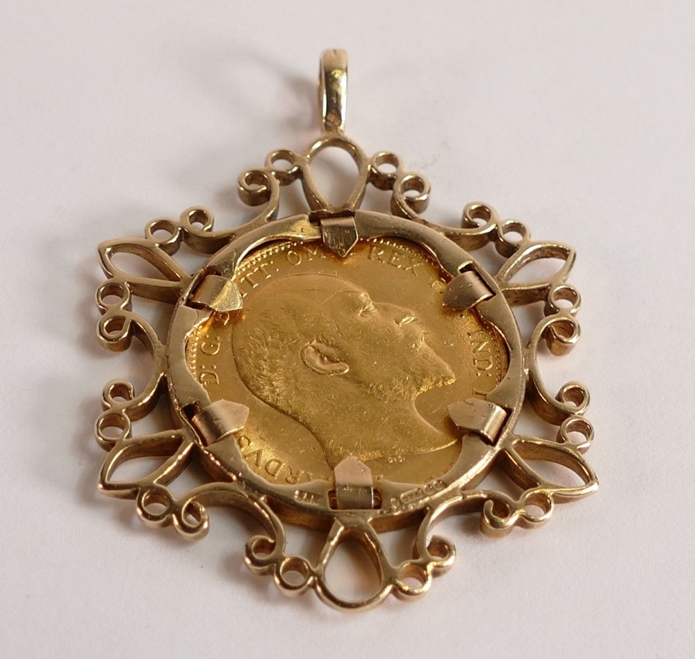 Gold Full Sovereign dated 1905 in 9ct gold ornate mount, 13.6g. - Image 2 of 2