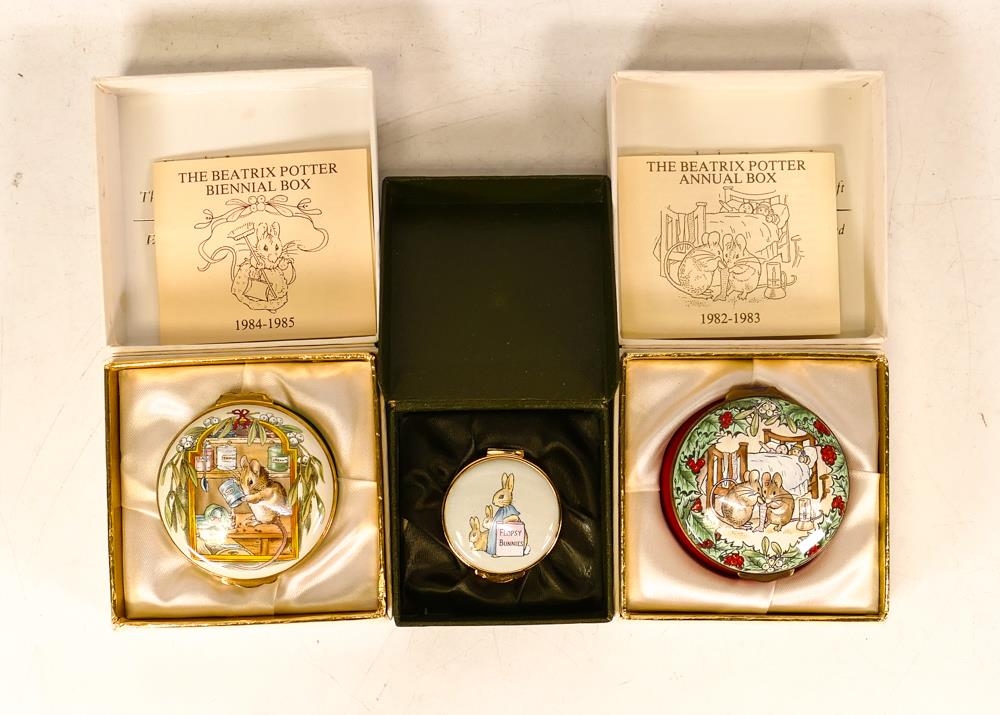 Three Beatrix Potter Crummles English Enamels to include Flopsy Bunny BP32, 1982/83 Annual Beatrix - Bild 2 aus 3