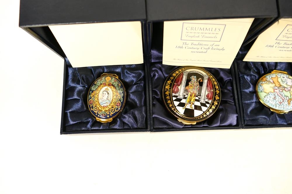 Five limited edition Crummles English Enamels to include George VI portrait 74/250, Queen Victoria - Bild 4 aus 6