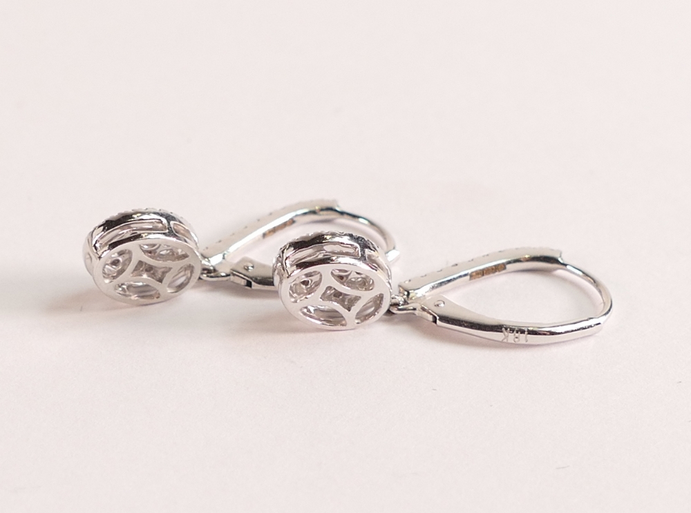 18ct White Gold Diamond Dropper Earrings The earrings hold 88 Diamonds in total. There are four - Image 2 of 2