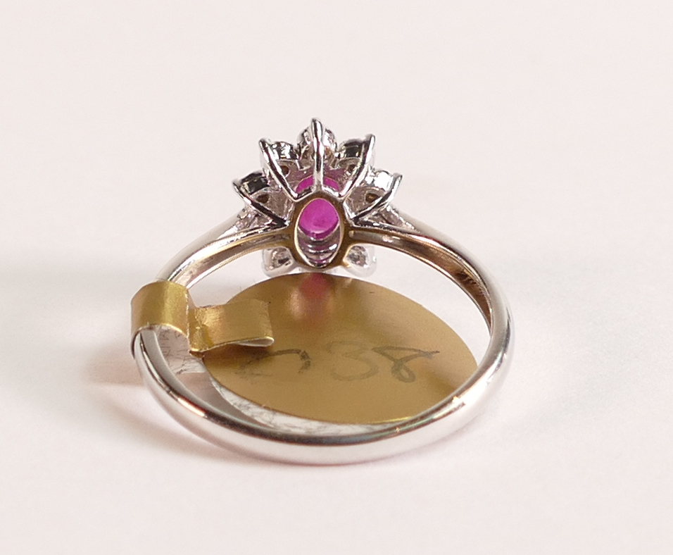 9ct White Gold Ruby and Diamond Halo Ring - The head of the ring measures in total 10.24mm x 8. - Image 3 of 3