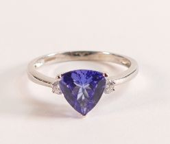 Trillion cut tanzanite and diamond 14ct white gold ring - The trillion cut tanzanite has equal sides