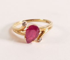 18ct Gold Ring with Ruby and Diamond - Ring size N 1/2, weight 2.5 grams. Pear shaped Ruby measure