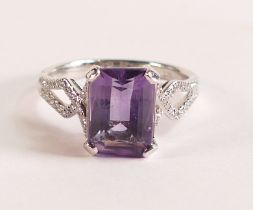 9ct White Gold Ring With Amethyst And Diamonds Emerald cut Amethyst ring - 4 claw set diamond set