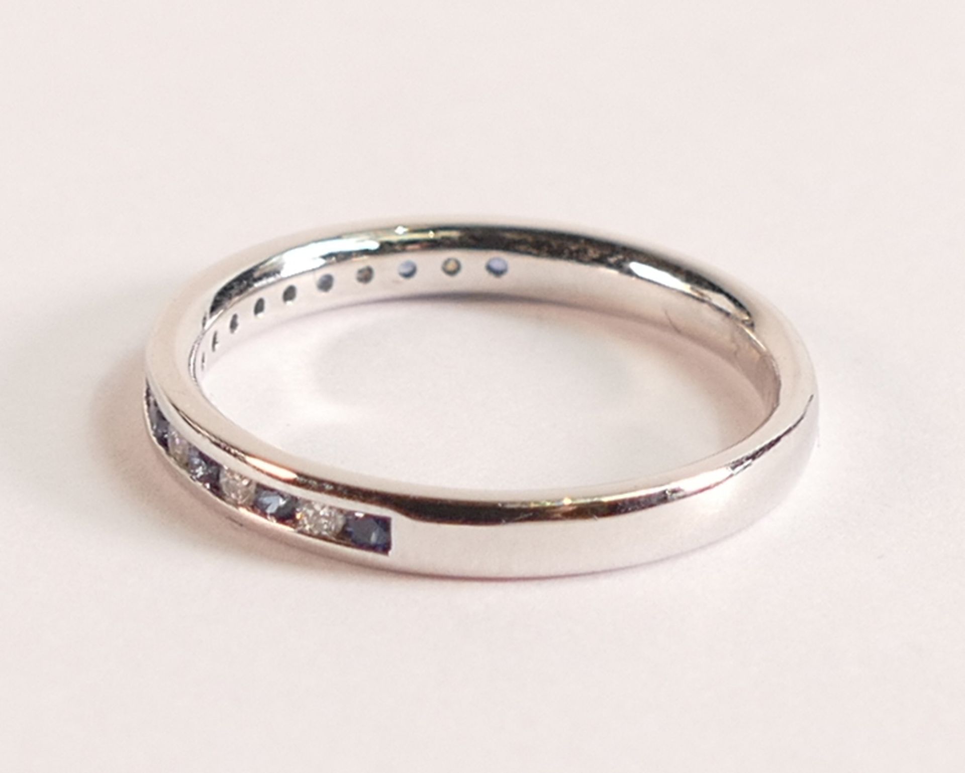 18ct white gold diamond and sapphire ring 18ct solid white gold , shank is stamped 750 Width 2. - Image 2 of 3