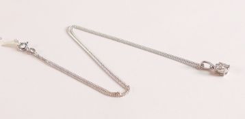 9ct White Gold Diamond Pendant on an 18 inch chain This beautiful 9ct white Gold pendent hosts seven