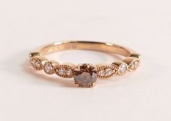 Fancy vivid yellow/brown natural diamond 18ct rose gold ring - This brilliant cut natural vivid
