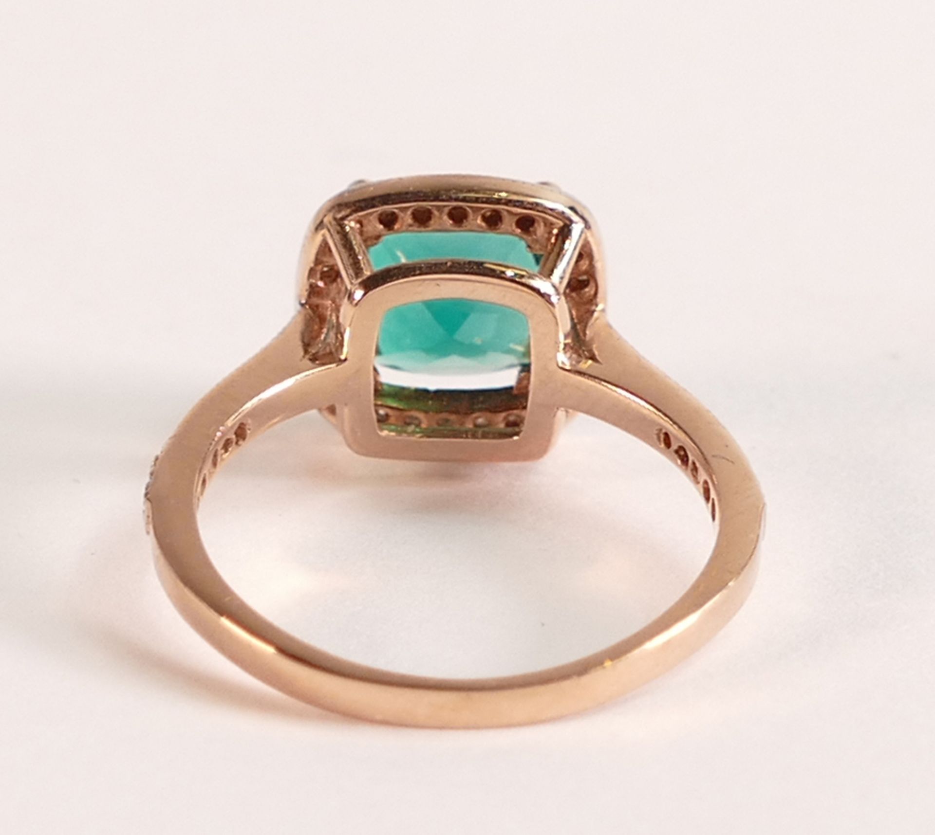 Lab Grown Emerald & Diamond Halo Ring 1.85 ct set in 9ct Rose Gold - Lab grown emerald & diamond - Image 3 of 3