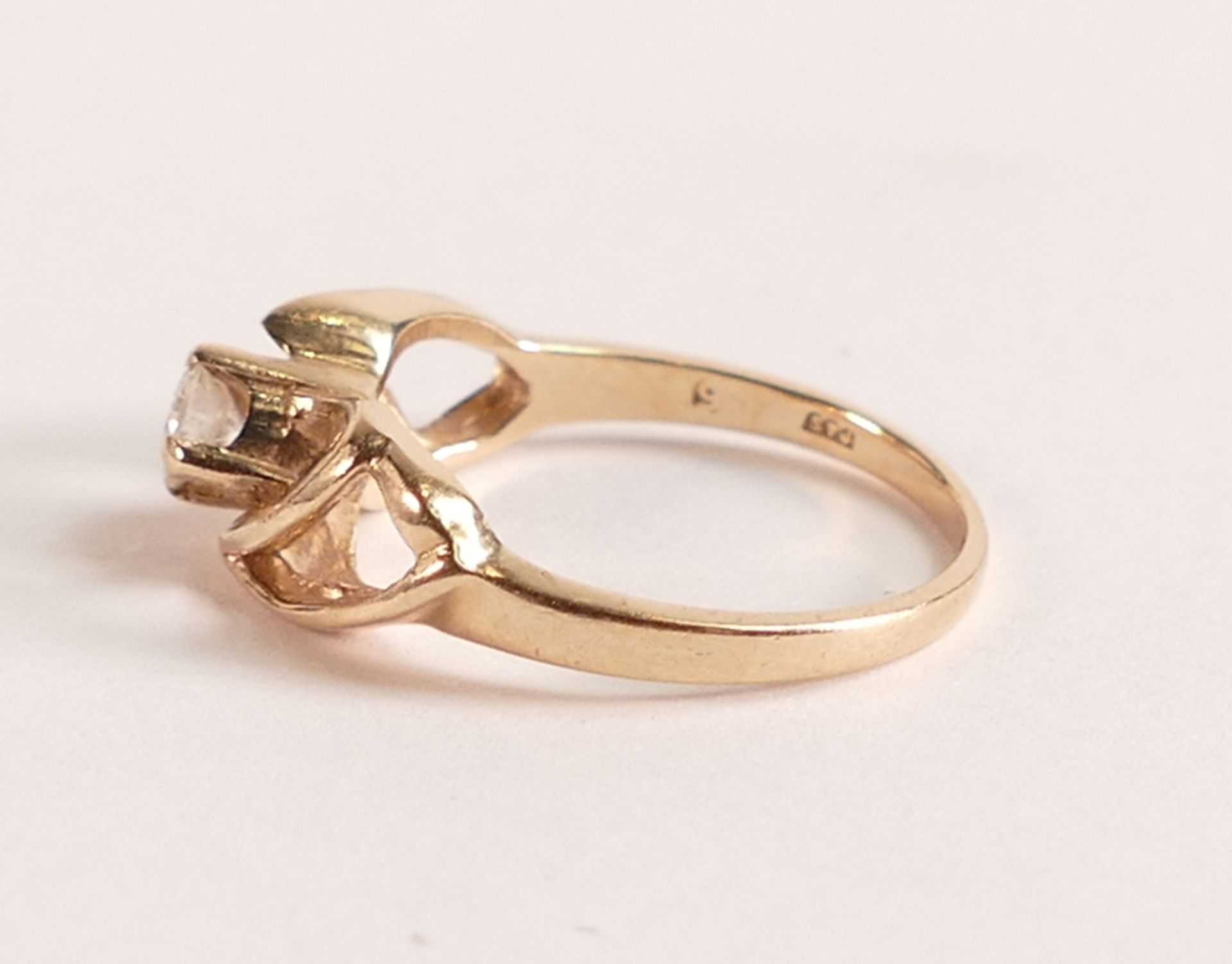 9ct yellow gold diamond ring, 1.9 grams, ring size J. - Image 2 of 3