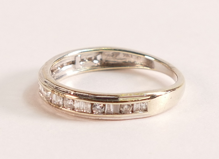 9ct White Gold 0.25ct Diamond Eternity Ring Hallmarked 375 and stamped 375 0.25 Width of ring 3.13mm - Image 2 of 3
