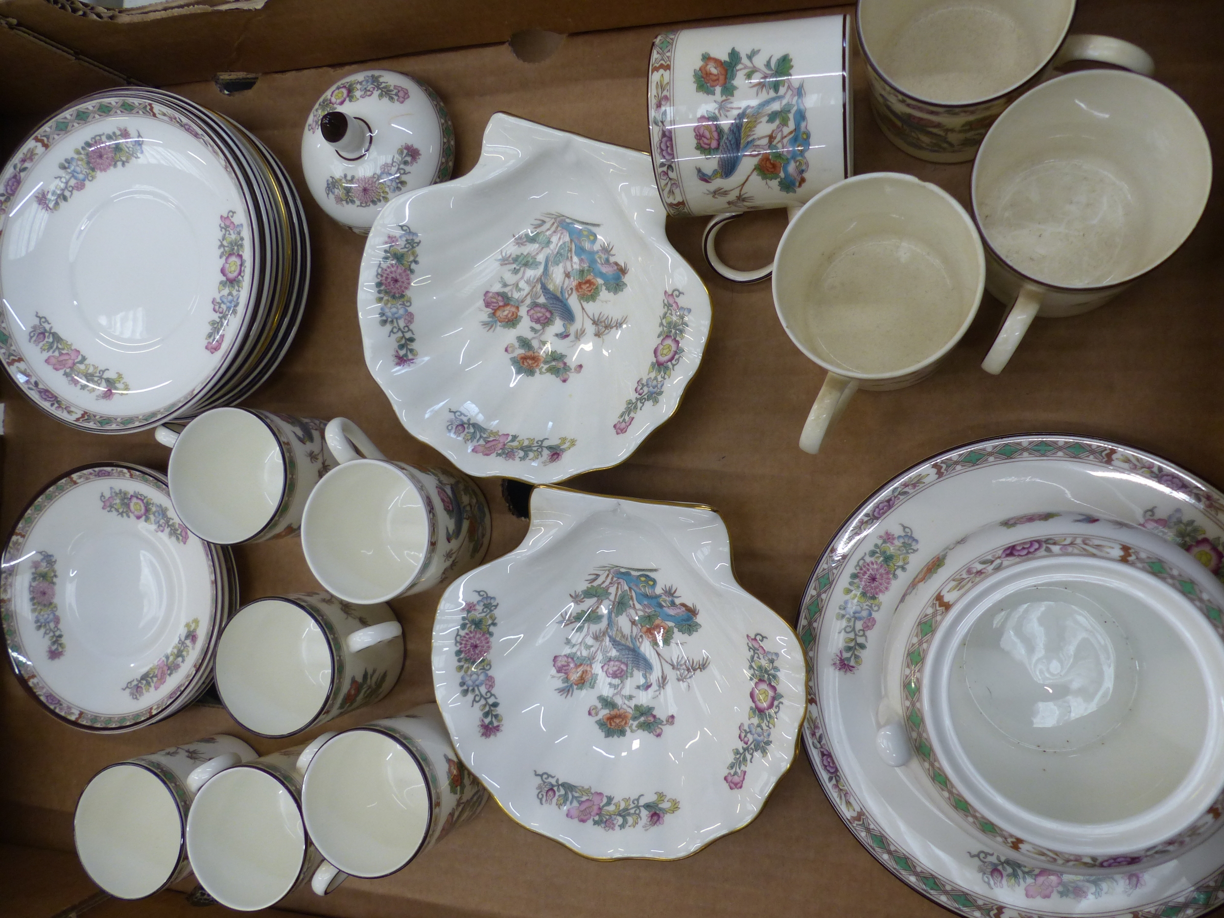 Wedgwood Kutani Crane pattern items to include 10 coffee cans, 10 saucers, 2 shell shaped dishes,