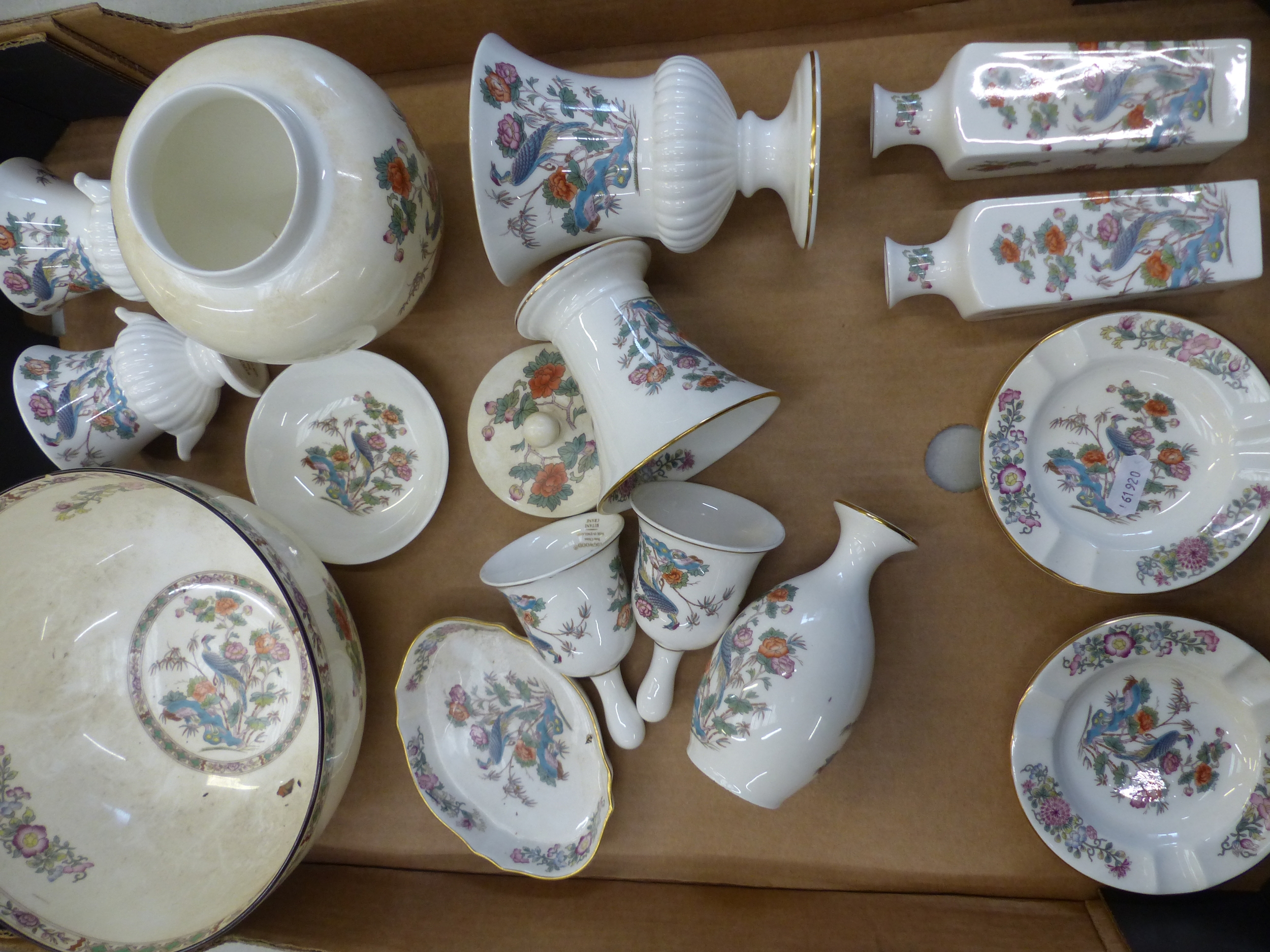 Wedgwood Kutani Crane pattern items to include Fruit Bowl, Ginger Jar, urns vases, ash trays etc (