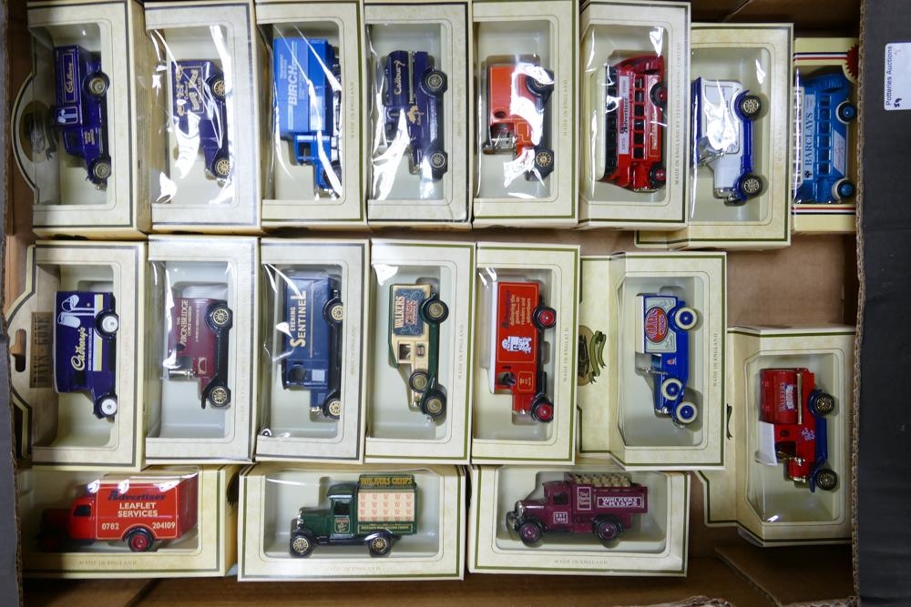 A collection of Boxed Lledo Days Gone Classic Model Toy Cars - Image 2 of 2