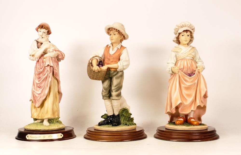 Three Leonardo Resin Child Figures, tallest 16cm(3)