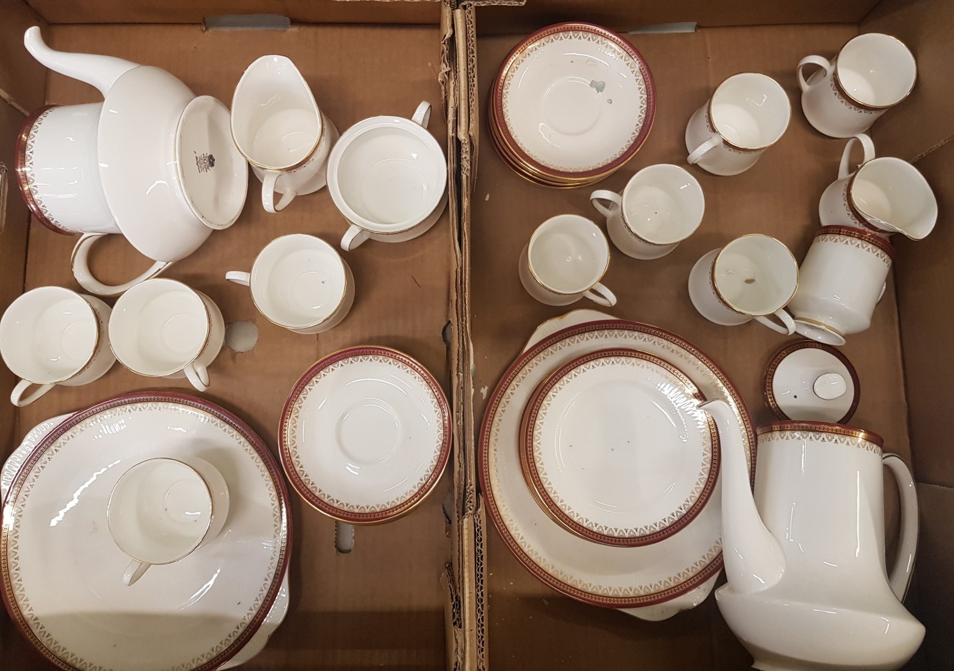 Paragon Holyrood pattern tea and coffee ware items to include cups, saucers, side plates, coffee