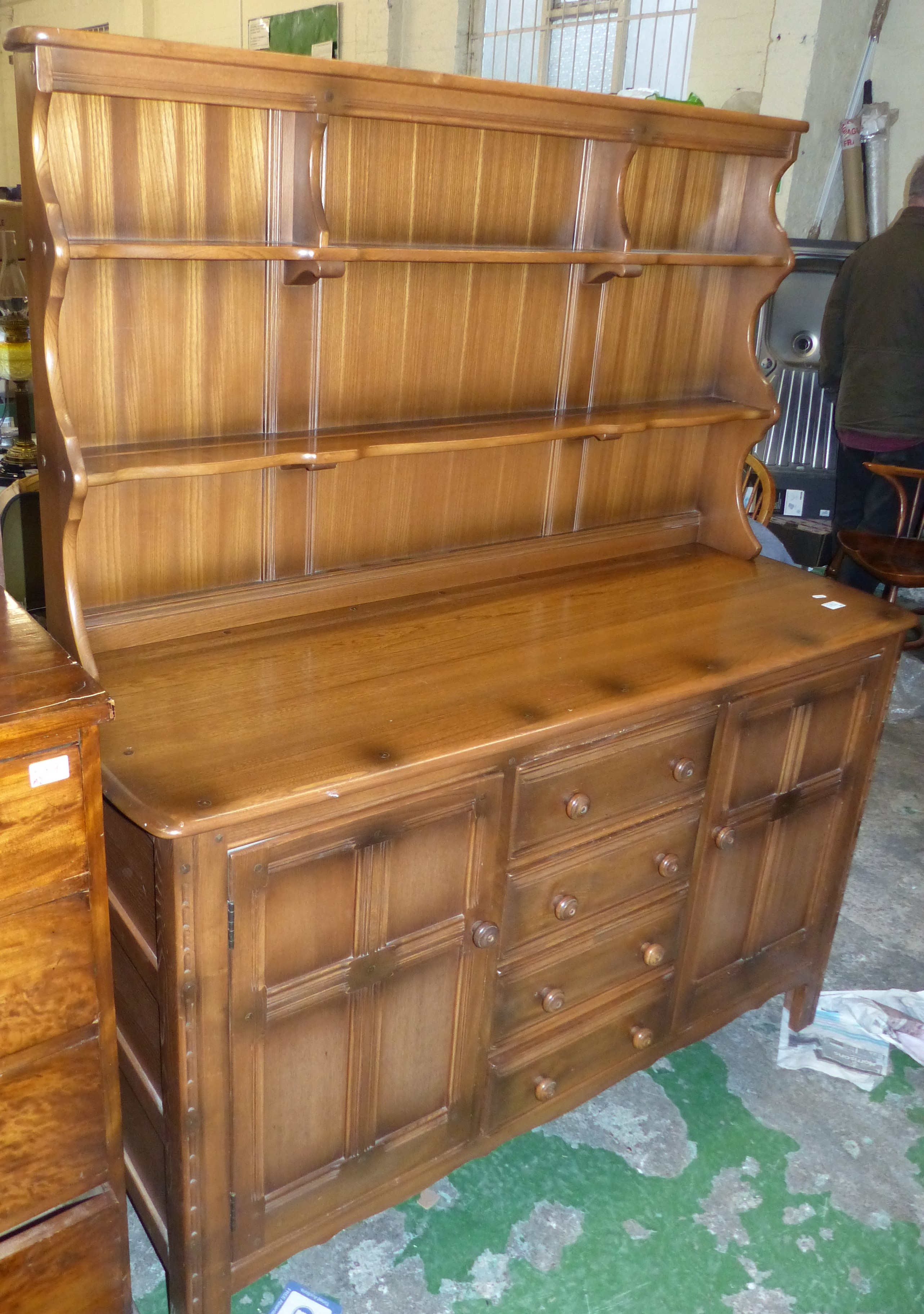 20th century Oak 4 drawer/ 2 door Welsh Dresser 146cm W x 171cm H