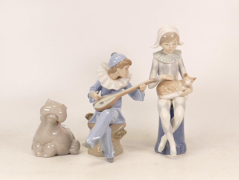 Nao figures Hippopotamus 1321, Pierrot Strumming and Harlequin with cat (3)