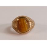 9ct gold ring set with brown oval stone,size M, 4.2g.