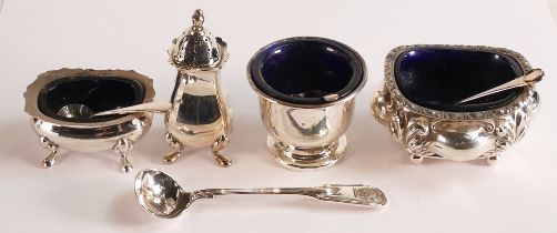 Four non matching hallmarked silver cruet items, and 2 salt spoons, weighable silver (excluding