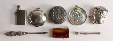 Assortment of novelty and other items, in silver, silver plate and other may or may not be silver as