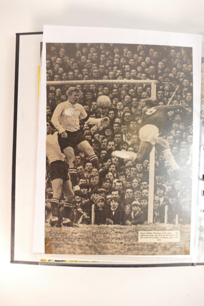 A large collection of signed original pictures including - Gordon Banks, England, Typhoo Tea card - Image 12 of 46