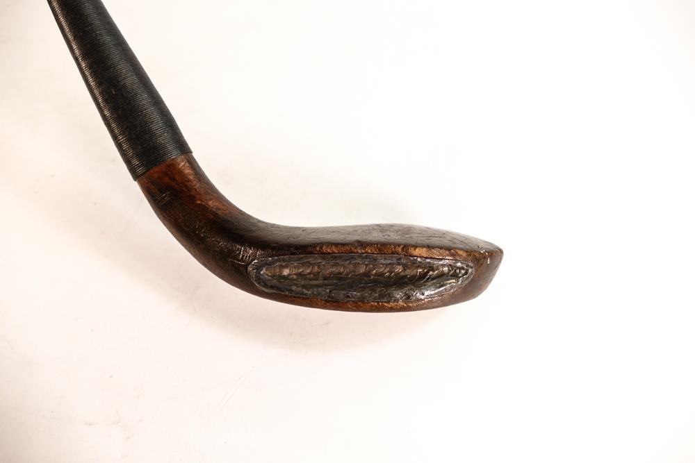 Late 19th century long nosed golf club. - Image 3 of 5