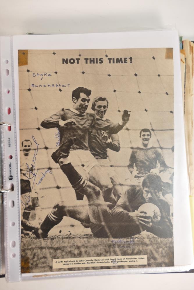 A large collection of signed original pictures including - Gordon Banks, England, Typhoo Tea card - Image 13 of 46