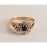 9ct ladies gold ring set with blue & white stones, size M, 2.3g.