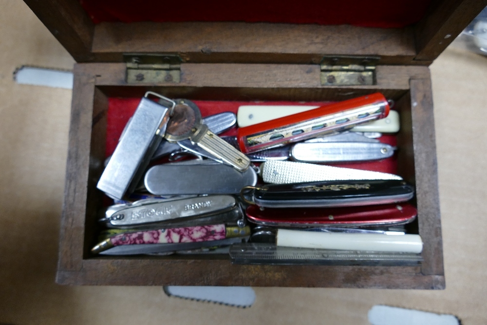 A large collection of pen knives and other similar items to include advertising pen knives - Image 3 of 5