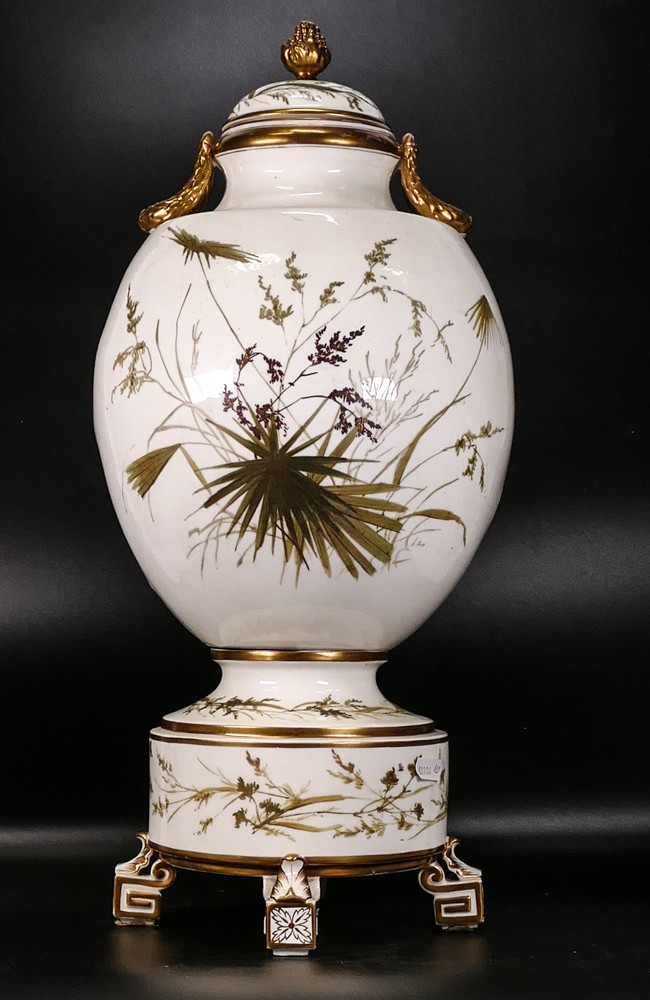 Late 19th century presumed Moore & Co Prestige Foleyian lidded vase decorated with crane & - Image 3 of 4