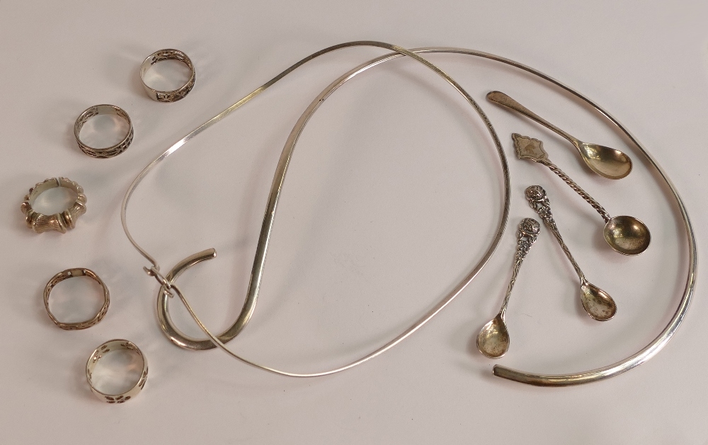 A collection of Silver jewellery including rings, necklaces etc 83.2g.