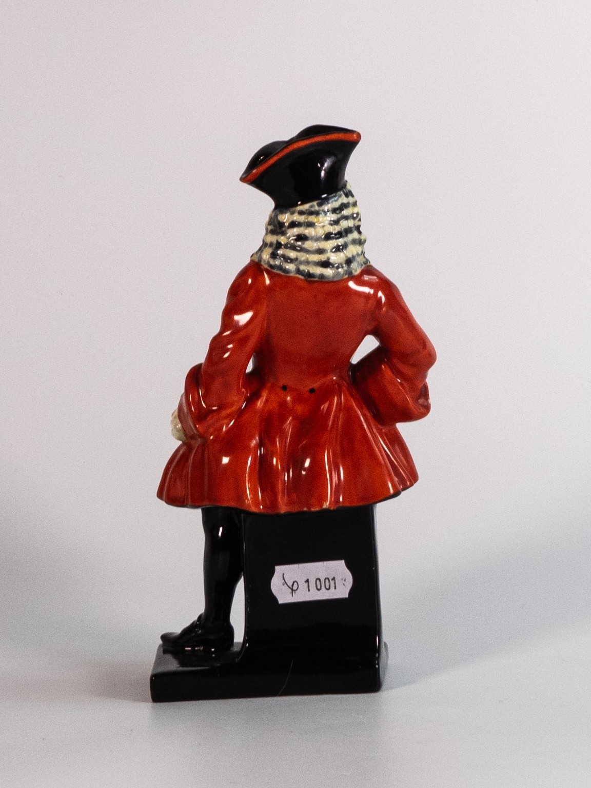 Royal Doulton early figure Captain Macheath HN464. Good condition with some minor scuffs to red - Image 2 of 3