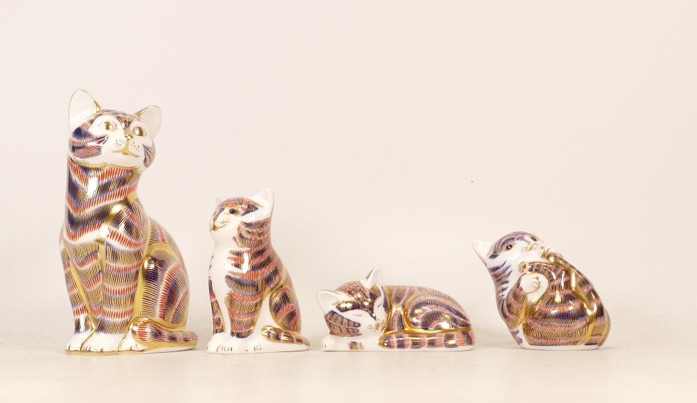 Royal Crown Derby paperweights Imari Cat Family to include seated cat, seated kitten, playful kitten