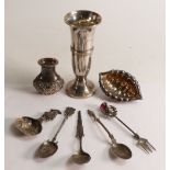 Collection of sterling silver items including decorative spoons etc., gross weight 113g, together