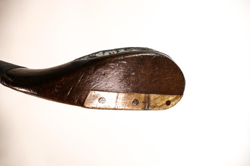 Late 19th century long nosed golf club. - Image 4 of 5