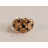 9ct gold ladies ring set with blue stones, size J, 2.7g.