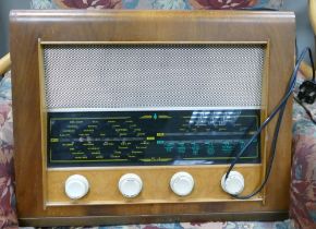 Bush Type AC34 Vintage Table Top Radio