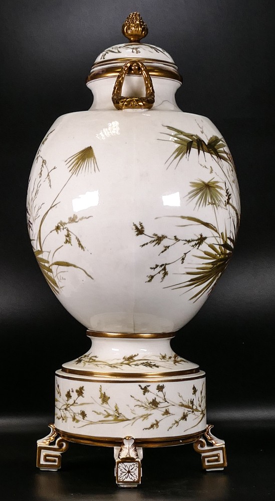 Late 19th century presumed Moore & Co Prestige Foleyian lidded vase decorated with crane & - Image 4 of 4