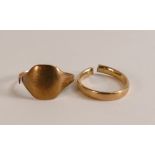 2 x 9ct gold rings, both damaged for scrap, 4.7g.
