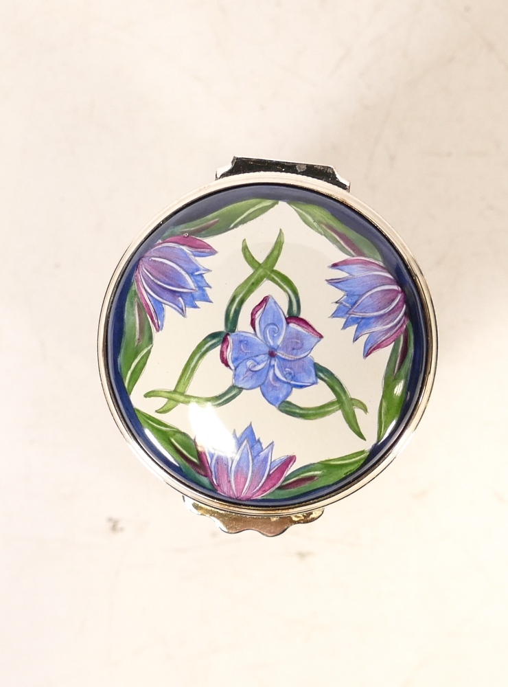 Moorcroft enamel Keffer Lily round lidded box by R Douglas Ryder ,Two star collectors club piece , - Image 3 of 5