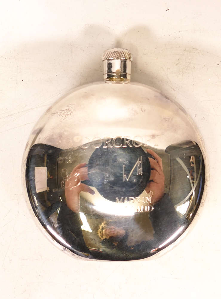 Moorcroft enamel and silver Eider duck hip flask by Amanda Rose , Limited edition 33/75. Boxed - Bild 3 aus 3