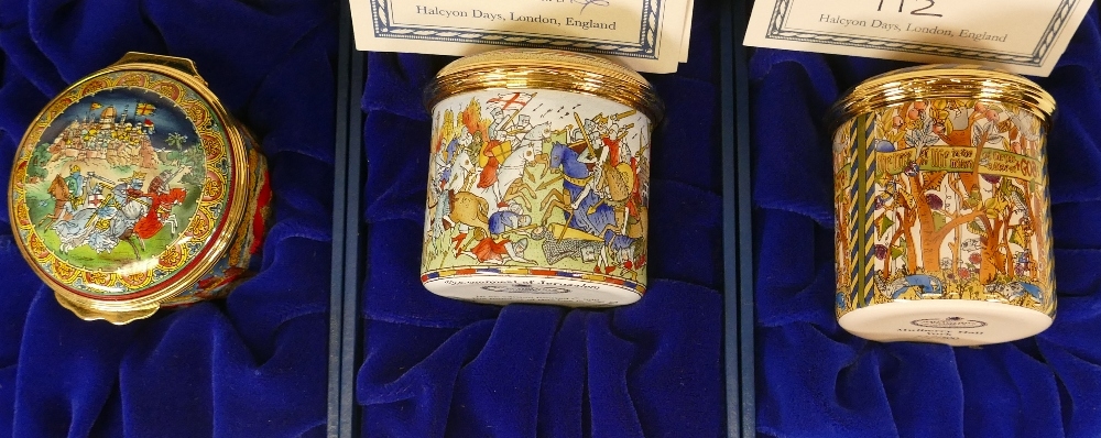 Halcyon days enamelled lidded boxes to include Cinderella, Third Crusade, Mullberry Hall, First - Bild 2 aus 3